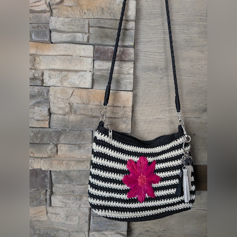 🏔️ The Sak Woven Crossbody Y2K Vintage Style